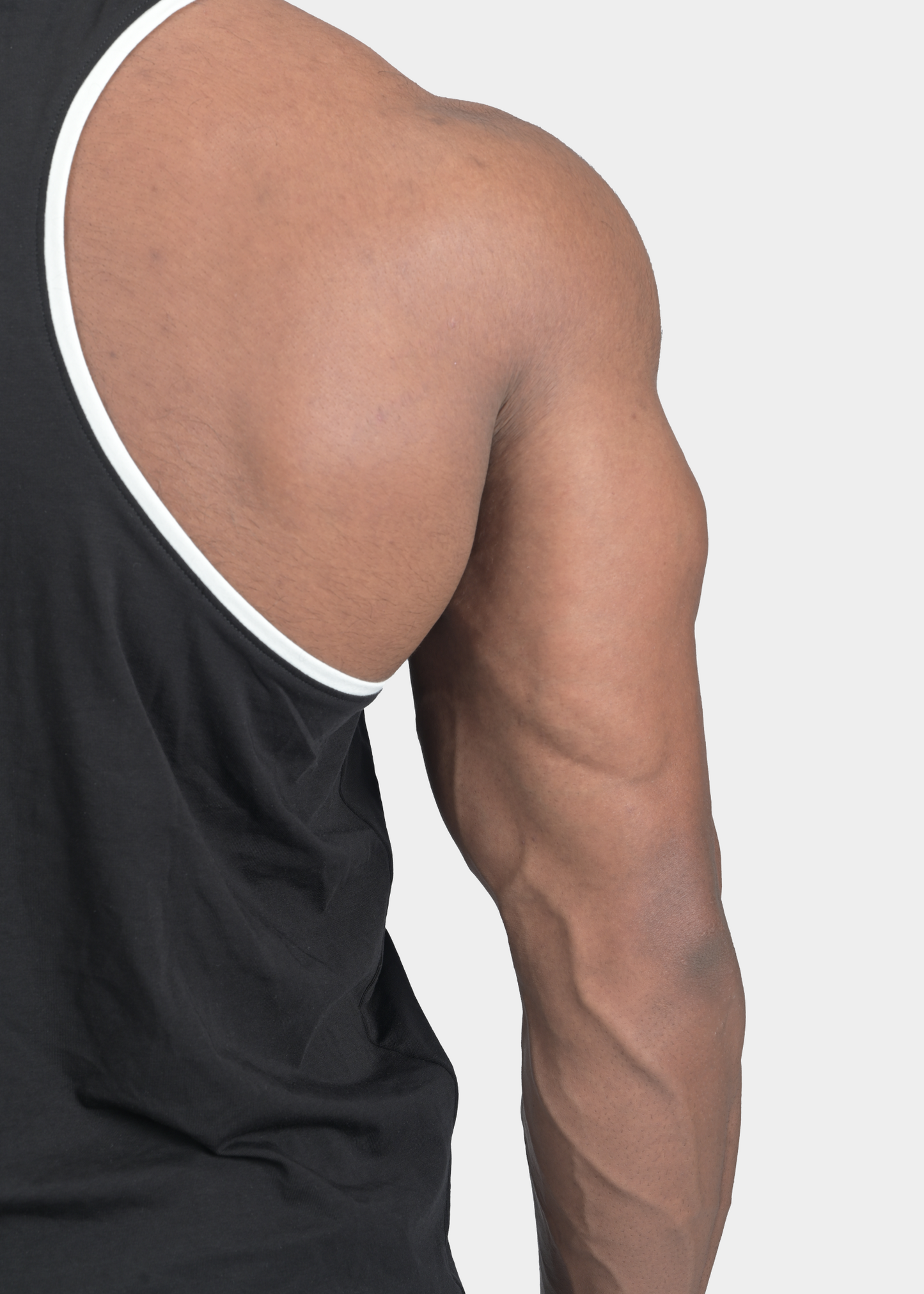 BOLD STRINGER - BLACK
