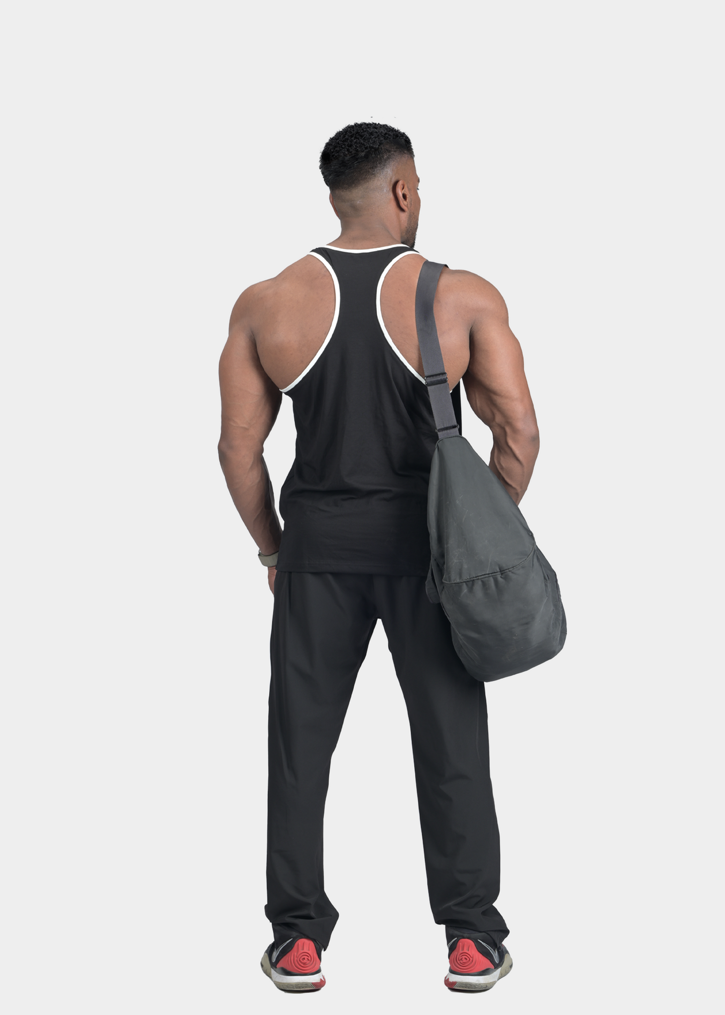 BOLD STRINGER - BLACK